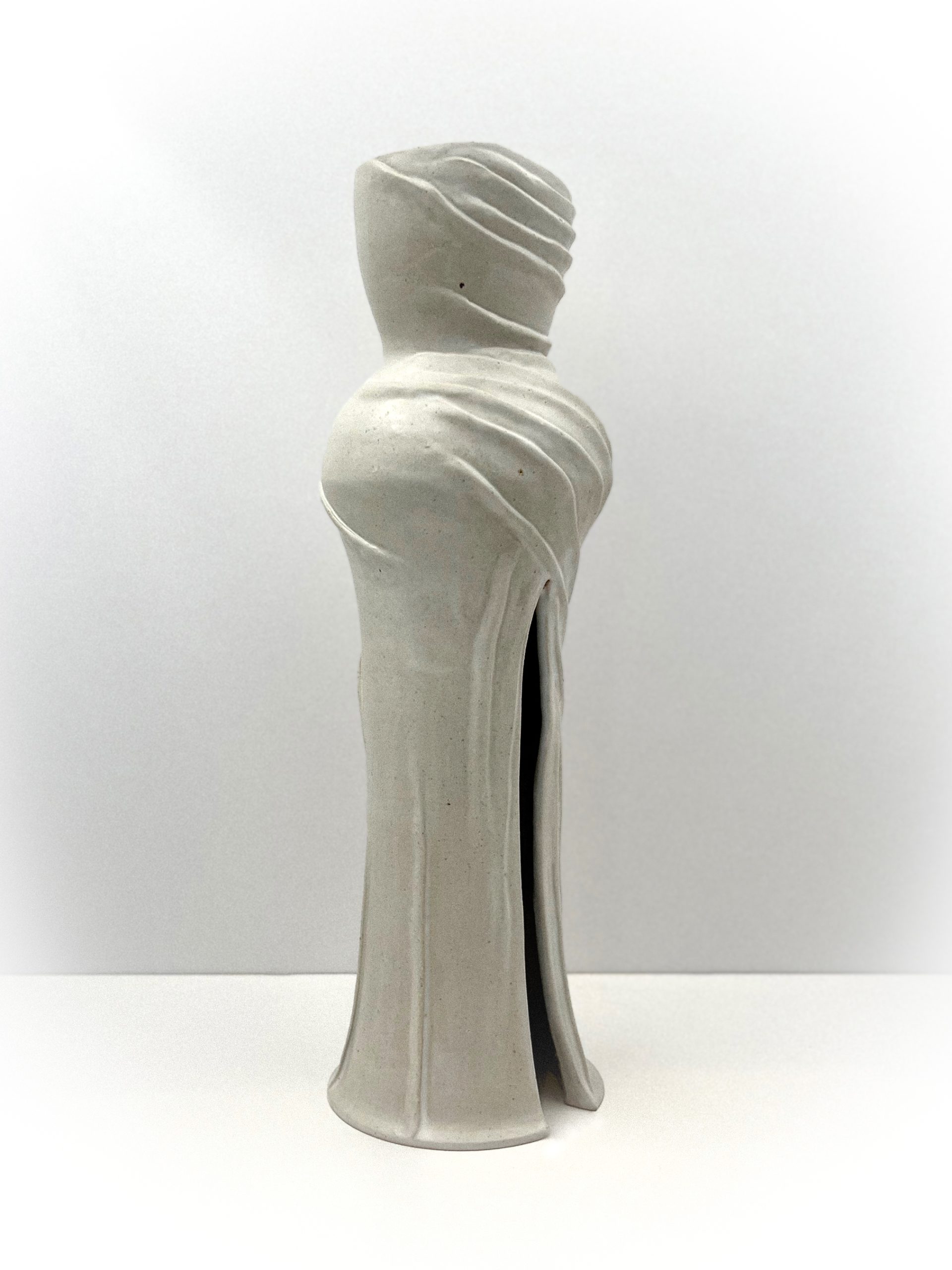 Folds and Opening - Image 2