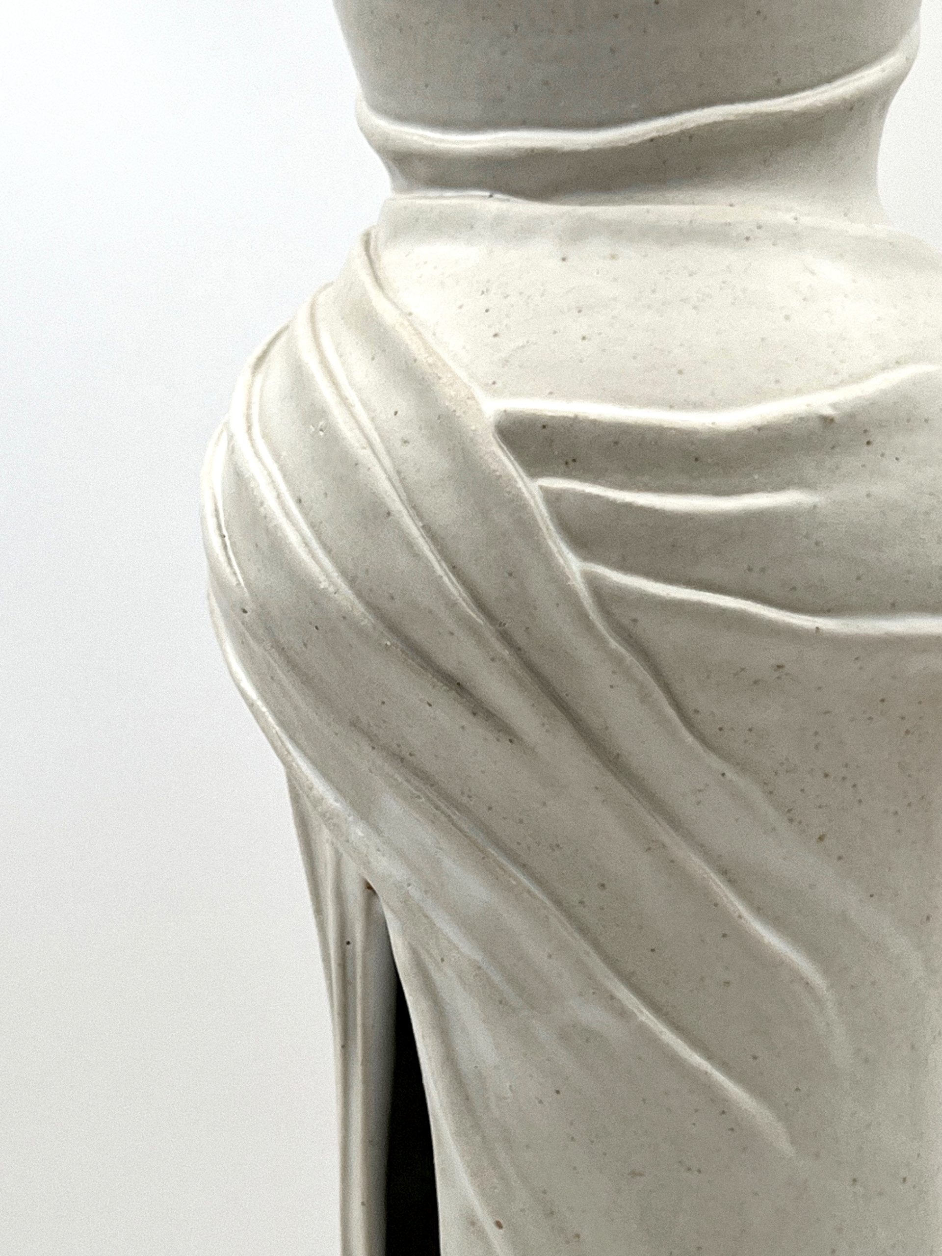 Folds and Opening - Image 6